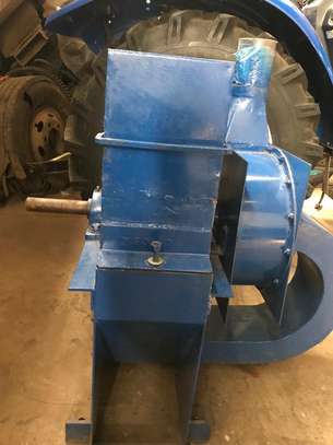 Hammer mill for animal feeds image 1
