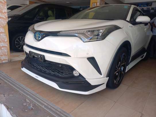 TOYOTA CH-R NEW IMPORT. image 7