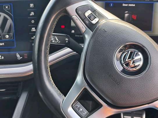 Volkswagen Touareg TDI 4MOTION 2021 image 13