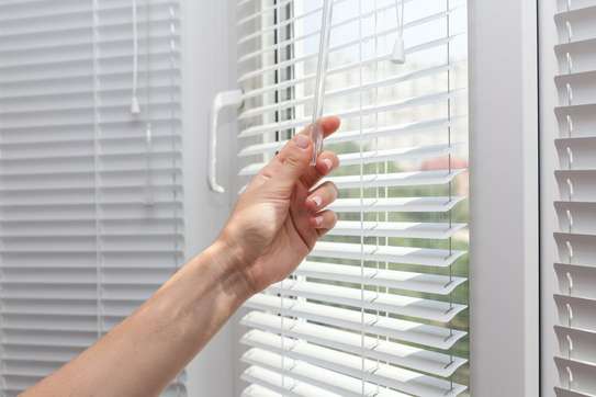 Venetian Blinds- Stylish blinds in brilliant colours and finishes with great light control image 6