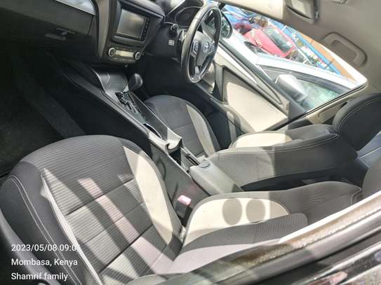 Toyota Avensis 2017 image 1