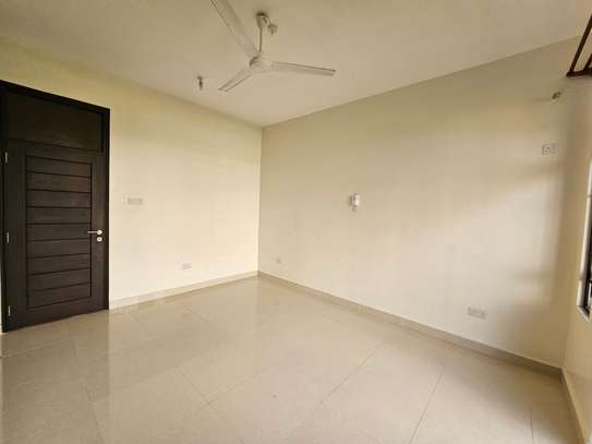 3 Bed Apartment with En Suite in Nyali Area image 11