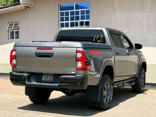 Toyota Hilux Double cabin Auto Diesel 2021 image 10