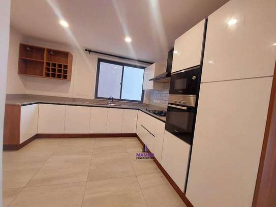 3 Bed Apartment with En Suite at Rhapta Rd image 20