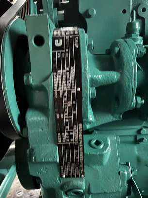 250 kva foreign used generator image 6