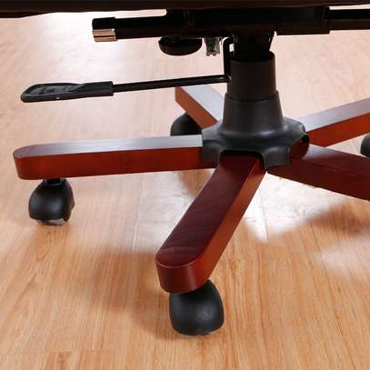 Office Chair: CEO Executive Leather Office Chair image 3