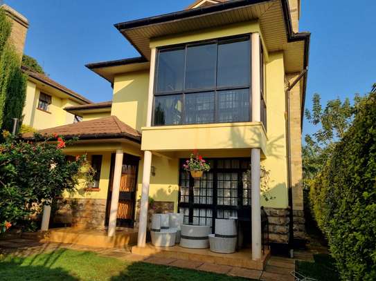 4 BED TOWNHOUSE EN SUIT WITH DSQ FOR SALE IN LORESHO, image 1