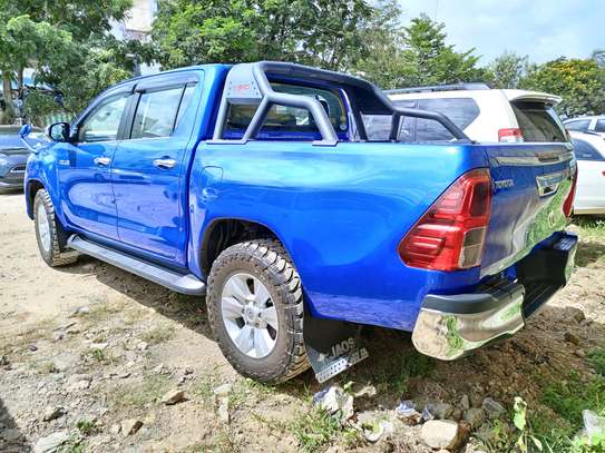 Toyota Hilux double cabin 2018🔵 image 6