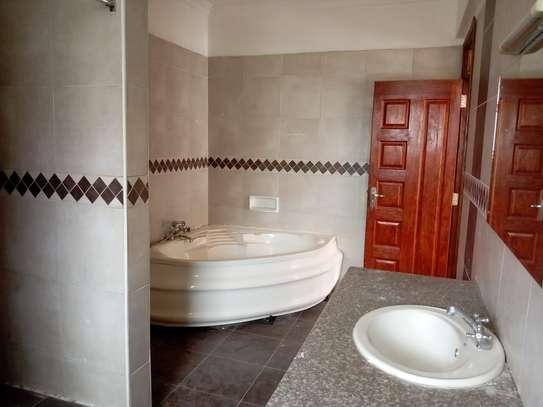 3 Bed Apartment with Balcony in Riara Road image 5
