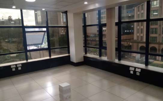 2,500 ft² Office with Service Charge Included in Upper Hill image 3