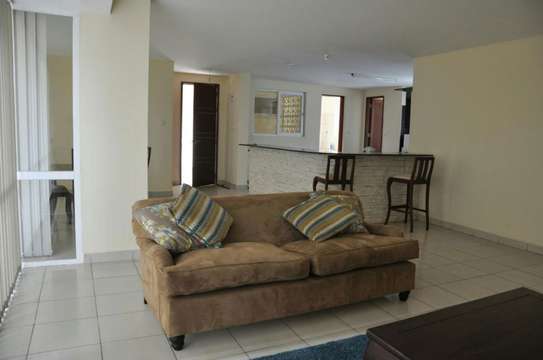1 Bed Apartment with Parking in Kilimani image 4