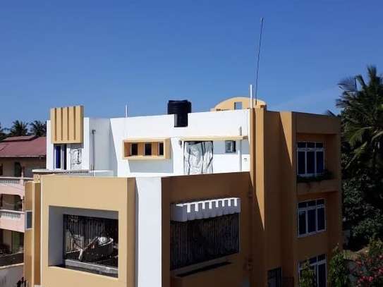 5 Bed Townhouse  in Kisauni image 2