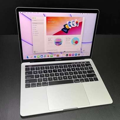 Macbook pro 2017 laptop image 2