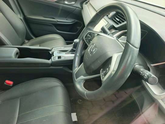 Honda civic2018 image 4