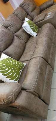 L SHAPE SOFA WITH END RECLINER image 4