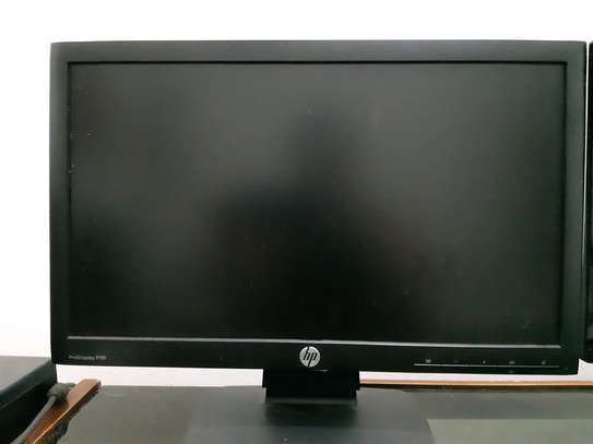 HP MONITOR 19 INCH WIDE image 1