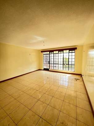 3 Bed Apartment with En Suite in Kilimani image 2