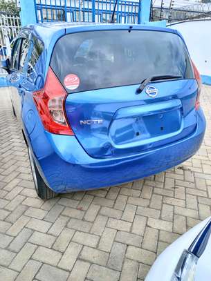 Nissan. Note blue image 5