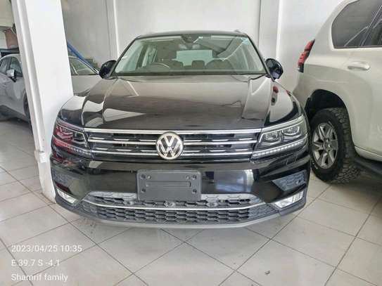 Volkswagen Tiguan TSi 2018 black image 9