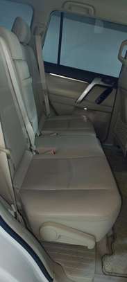 Toyota land Cruiser Prado TX Diesel engine 7seater 2018 image 5