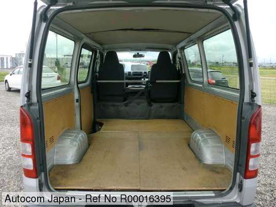 Toyota hiace auto petrol (coast motors) image 3