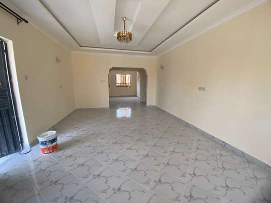 3 Bed House with En Suite in Kitengela image 5