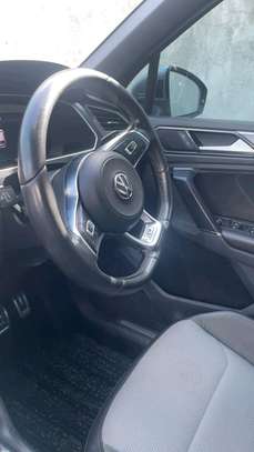 VOLKSWAGEN TIGUAN 2017MODEL image 4