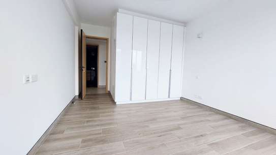 2 Bed Apartment with En Suite in Kilimani image 8