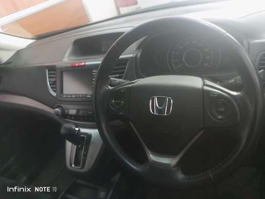 Honda CR-V image 1