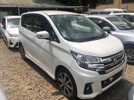 Nissan  Dayz Highway Star G white color 2018 model. image 2