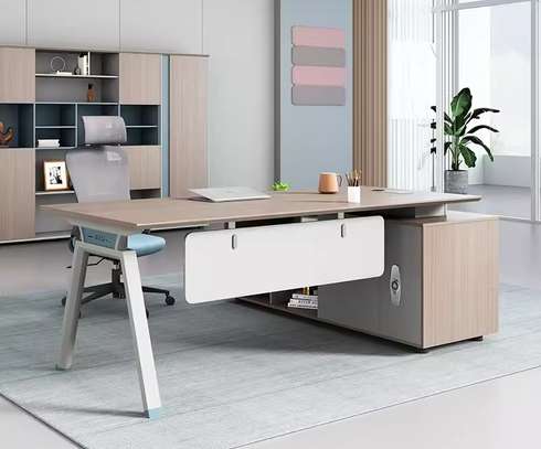 Office Desk: L-Shaped Administrative Executive Office Desk image 12