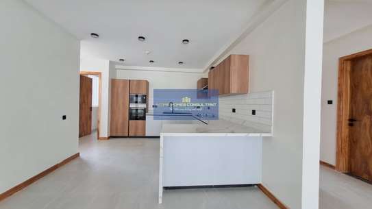 3 Bed Apartment with En Suite in Spring Valley image 9
