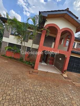 5 Bed House with En Suite in Nyari image 18