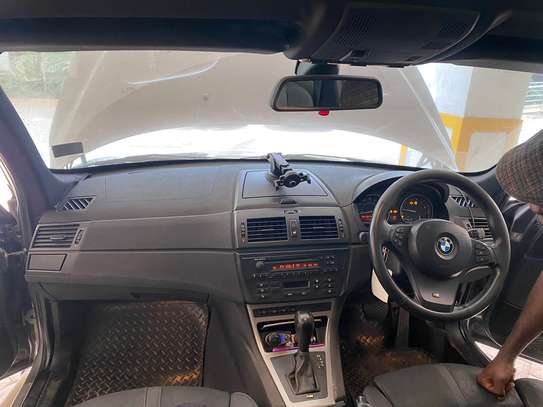 BMW X3 image 2