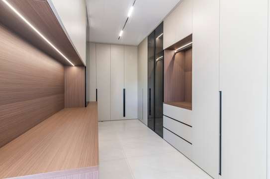 5 Bed Villa with En Suite at Jacaranda Avenue image 3