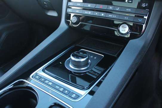 Jaguar F Pace Alloys 2017 Leather Sunroof 74,000 Kms image 5
