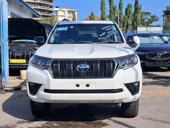 TOYOTA PRADO image 10