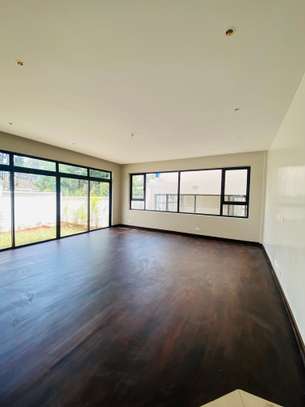 5 Bed Villa with En Suite at Manyani Road image 19