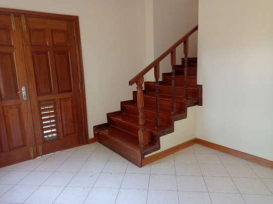 4 Bed House with En Suite in Westlands Area image 9