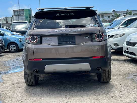 LAND ROVER DISCOVERY 2017 MODEL. image 6