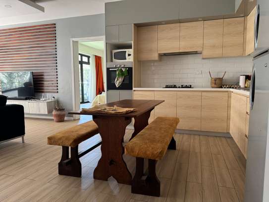 Serviced 2 Bed Apartment with En Suite in Lavington image 5