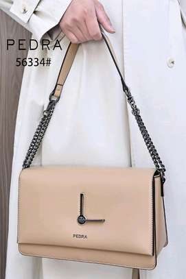 PEDRA Leather Shoulder Bag Medium Dark Brown image 6