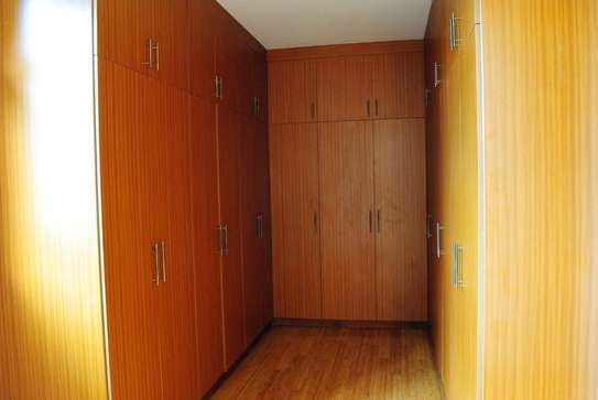 3 Bed Apartment with En Suite at Riverside image 9