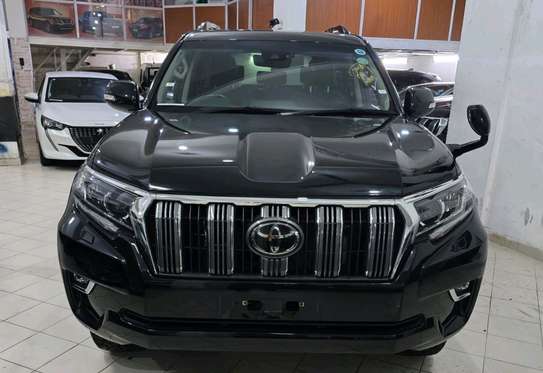Toyota landcruiser Prado TXl image 3