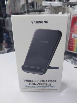 Samsung Wireless Charger Convertible Detachable Design image 2