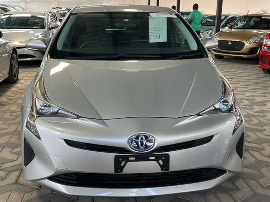 TOYOTA PRIUS(we accept hire purchase) image 6