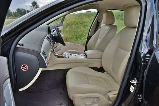 Jaguar XF  Year 2013 image 15