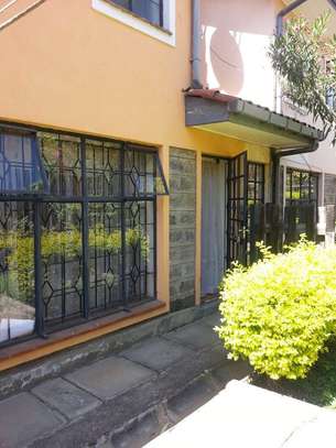 3 Bed Townhouse with En Suite at Mombasa Road image 1