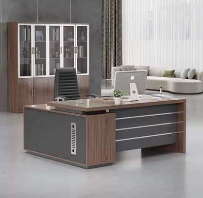 Office Desk : 1.6M Modern L-Shaped Executive Office Desk image 5