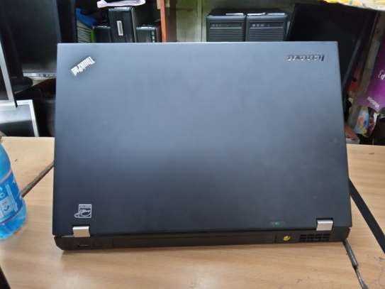 Lenovo ThinkPad T420 core i5 4gb ram 320gb image 3